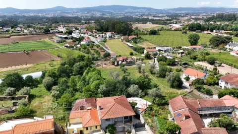 Terreno para Venda em Adães