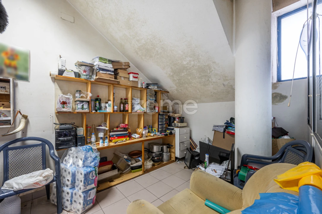 Negócio para Venda em Fânzeres e São Pedro da Cova Foto 16