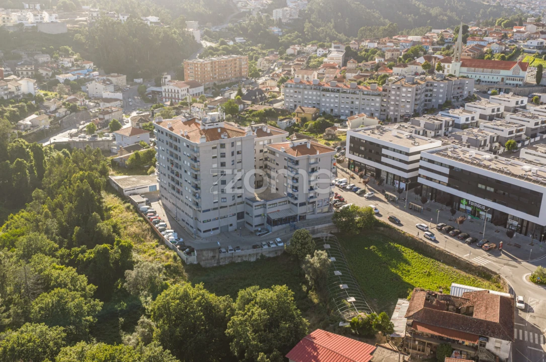 Negócio para Venda em Fânzeres e São Pedro da Cova Foto 21