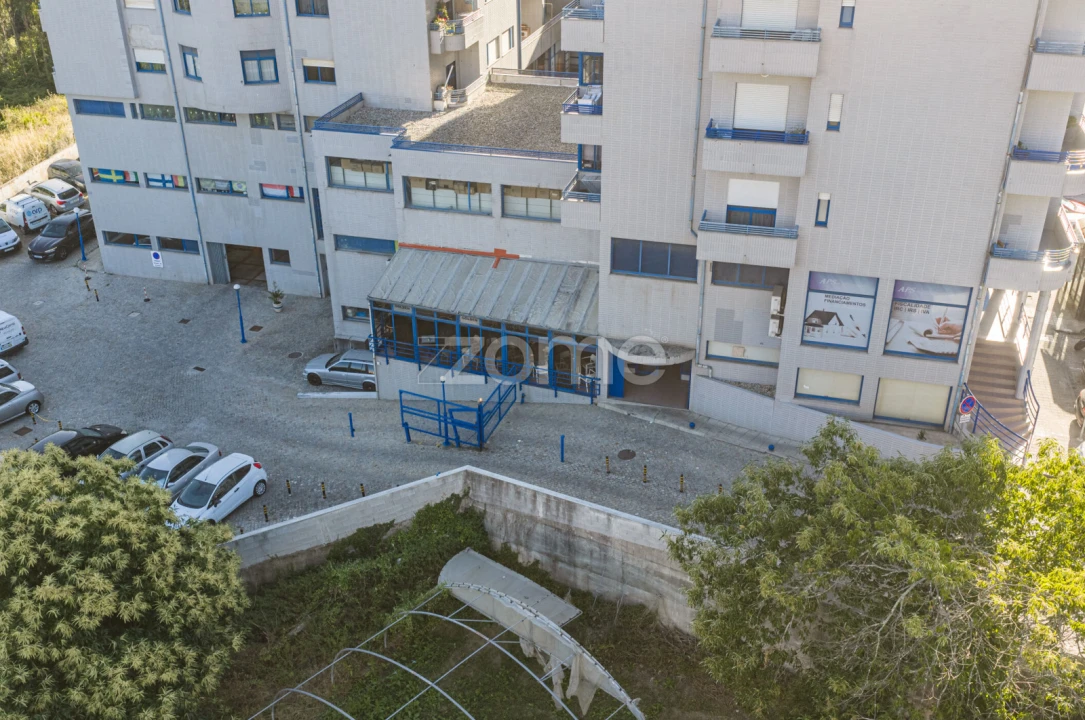Negócio para Venda em Fânzeres e São Pedro da Cova Foto 25