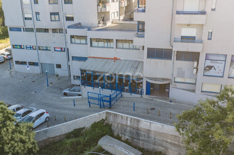 Negócio para Venda em Fânzeres e São Pedro da Cova Foto 24