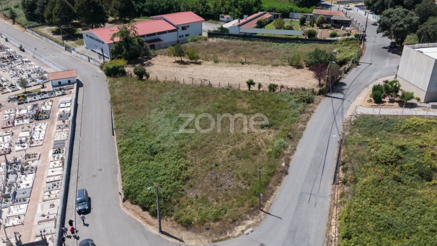 Terreno para Venda em Sandim, Olival, Lever e Crestuma