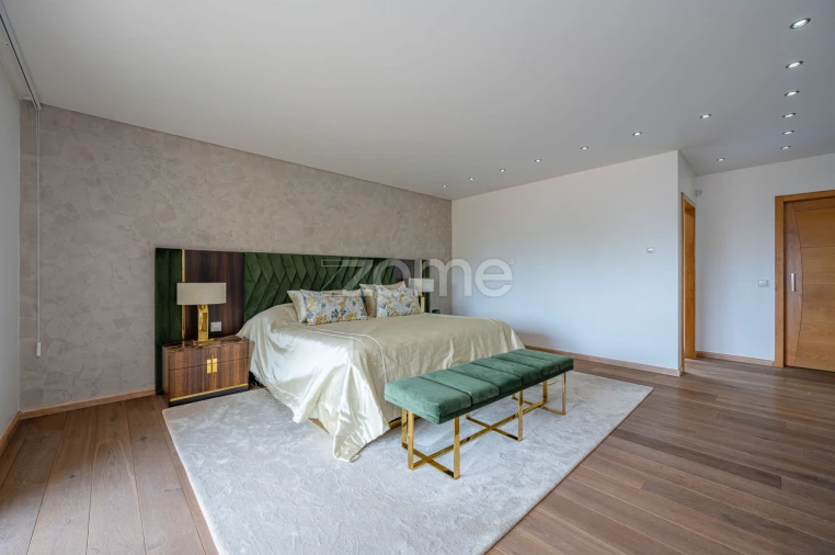 Moradia T6 para Venda em Vila Garcia, Aboim e Chapa Foto 3