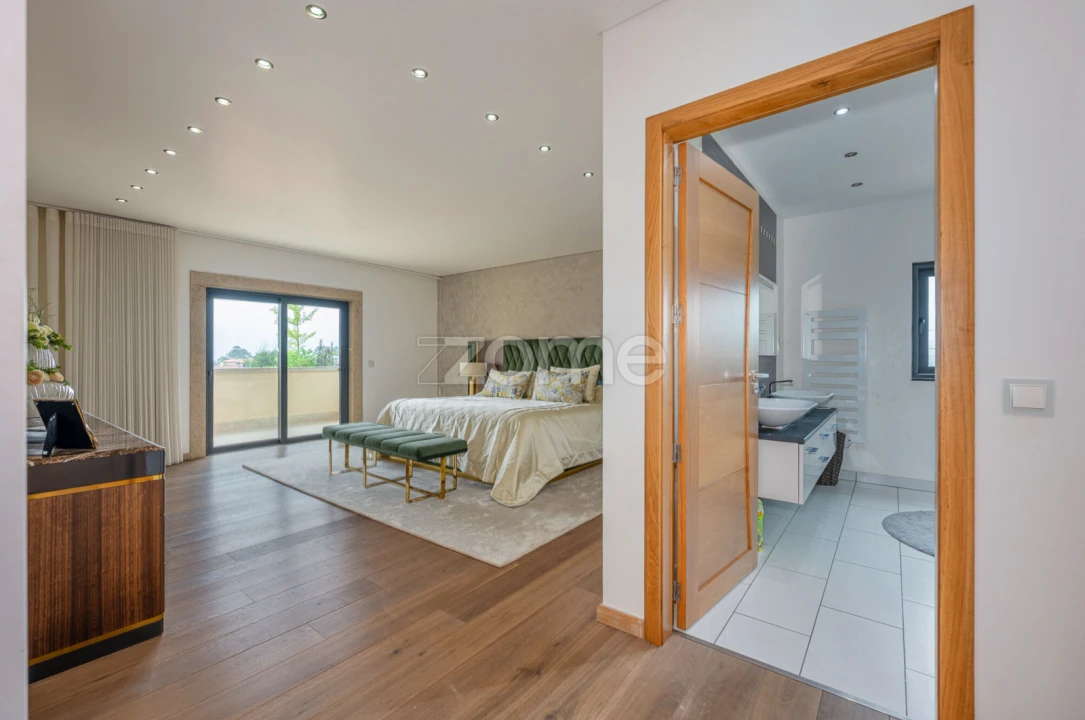 Moradia T6 para Venda em Vila Garcia, Aboim e Chapa Foto 5