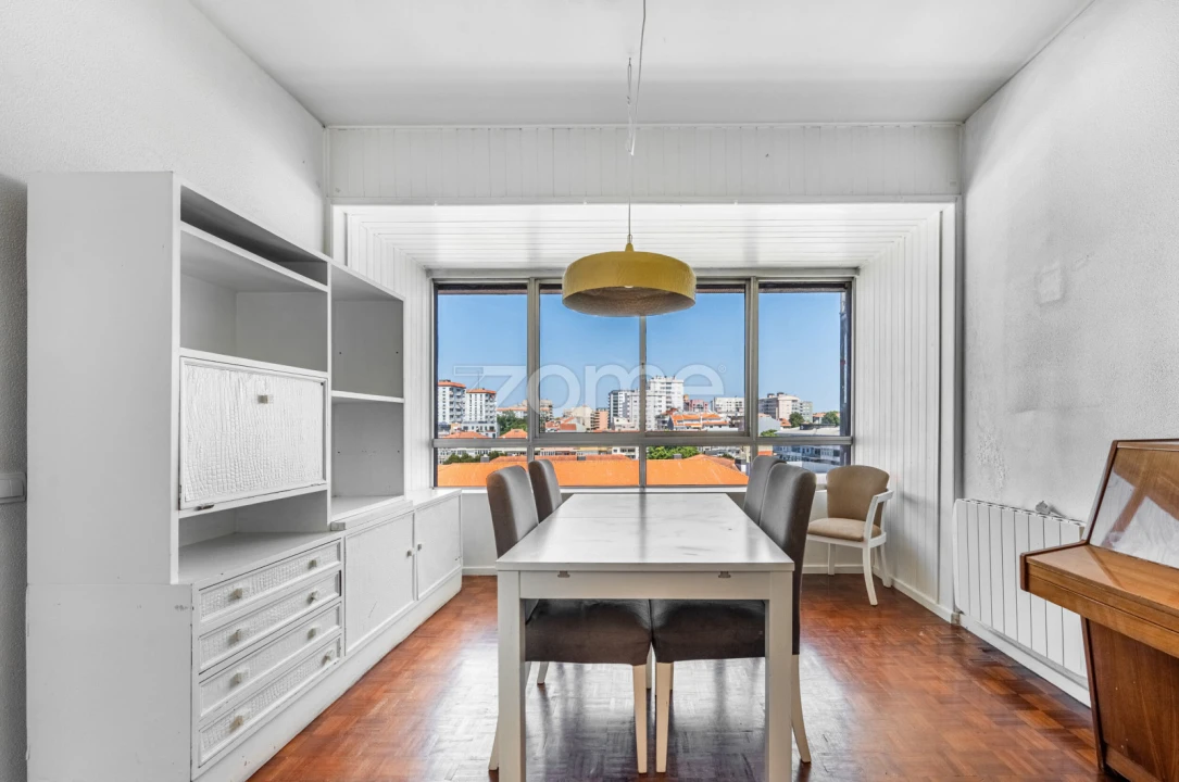 Apartamento T5 para Venda em Bonfim Foto 16
