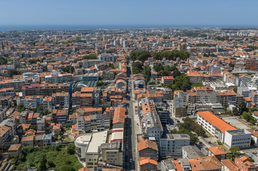 Apartamento T5 para Venda em Bonfim Foto 41