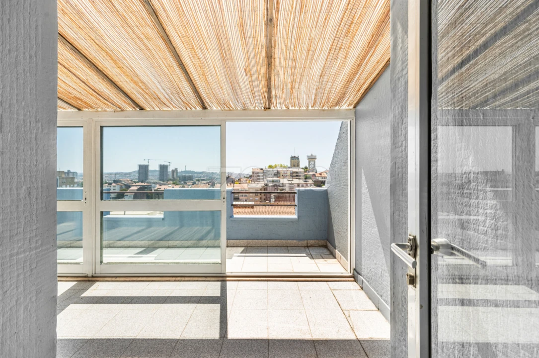 Apartamento T5 para Venda em Bonfim Foto 20