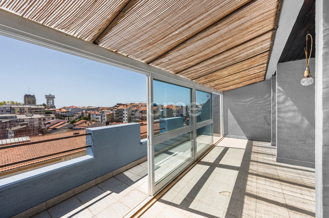 Apartamento T5 para Venda em Bonfim Foto 3