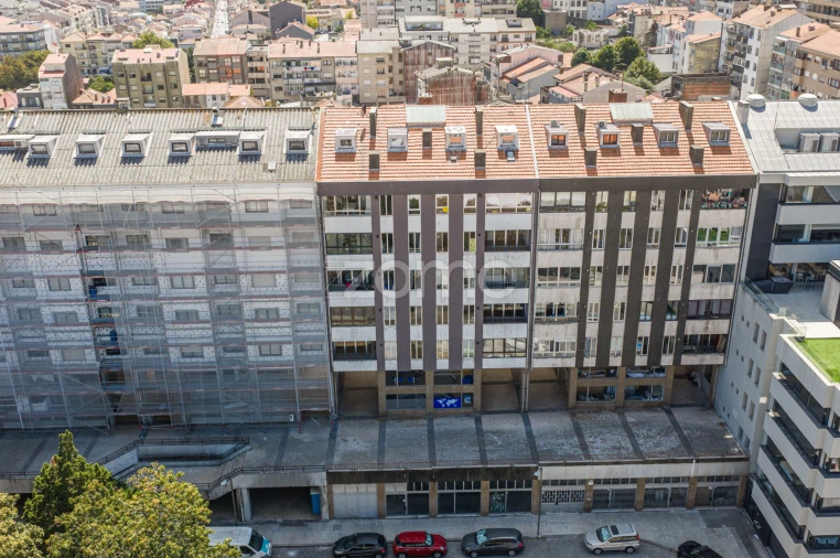 Apartamento T5 para Venda em Bonfim Foto 37