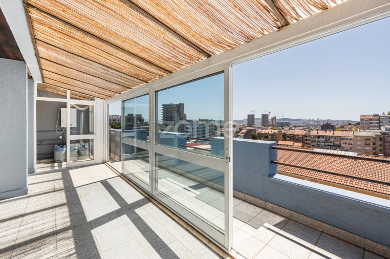 Apartamento T5 para Venda em Bonfim Foto 4