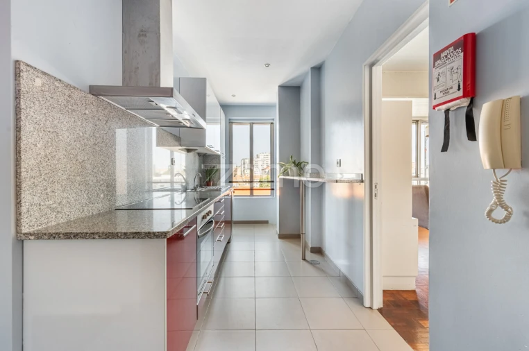 Apartamento T5 para Venda em Bonfim Foto 8