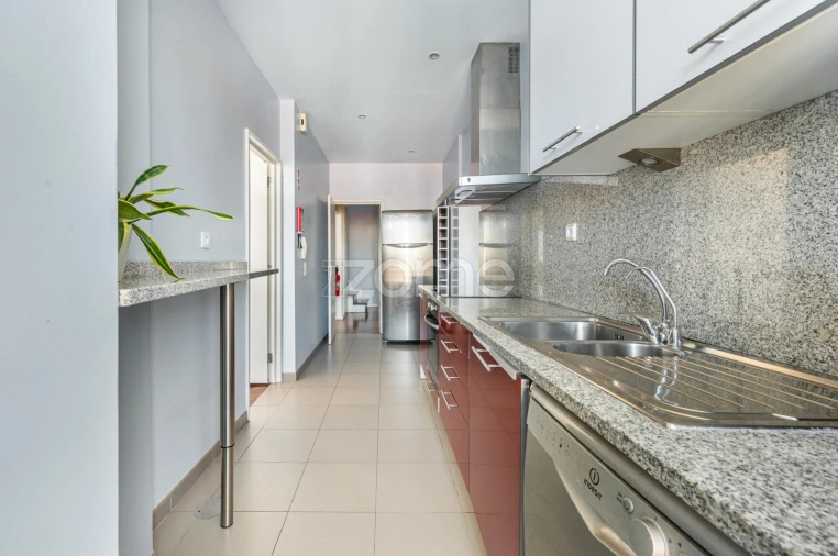 Apartamento T5 para Venda em Bonfim Foto 11