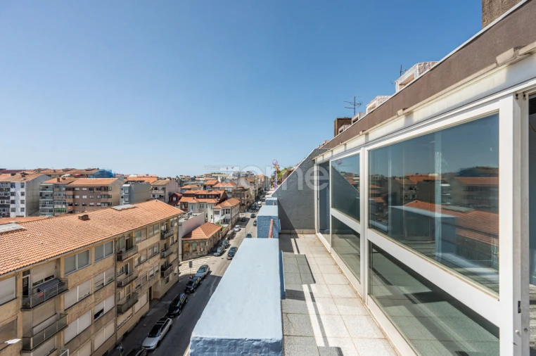 Apartamento T5 para Venda em Bonfim Foto 32