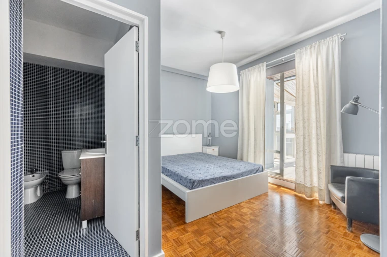 Apartamento T5 para Venda em Bonfim Foto 21