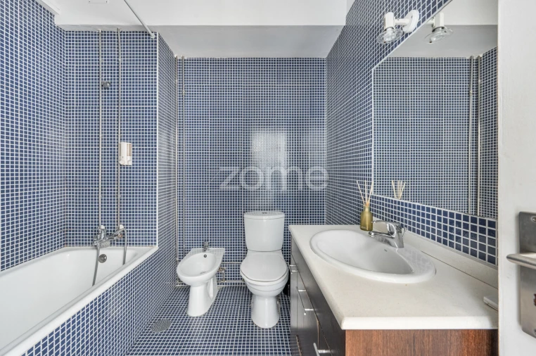 Apartamento T5 para Venda em Bonfim Foto 23
