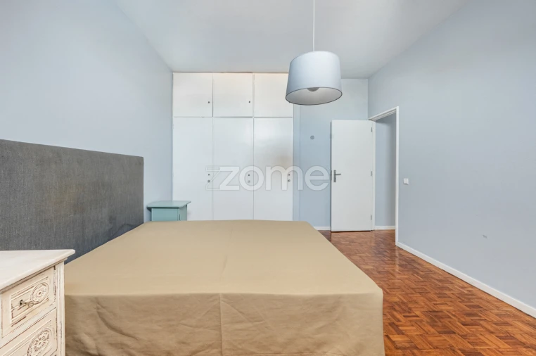 Apartamento T5 para Venda em Bonfim Foto 19