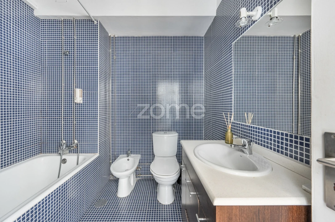 Apartamento T5 para Venda em Bonfim Foto 23
