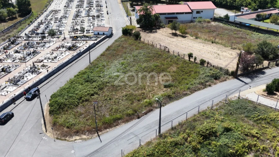 Terreno para Venda em Sandim, Olival, Lever e Crestuma