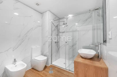 Apartamento T2 para Venda em Mafamude e Vilar do Paraíso