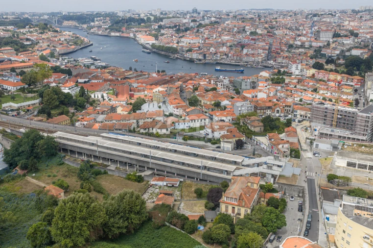 Apartamento T2 para Venda em Mafamude e Vilar do Paraíso Foto 30