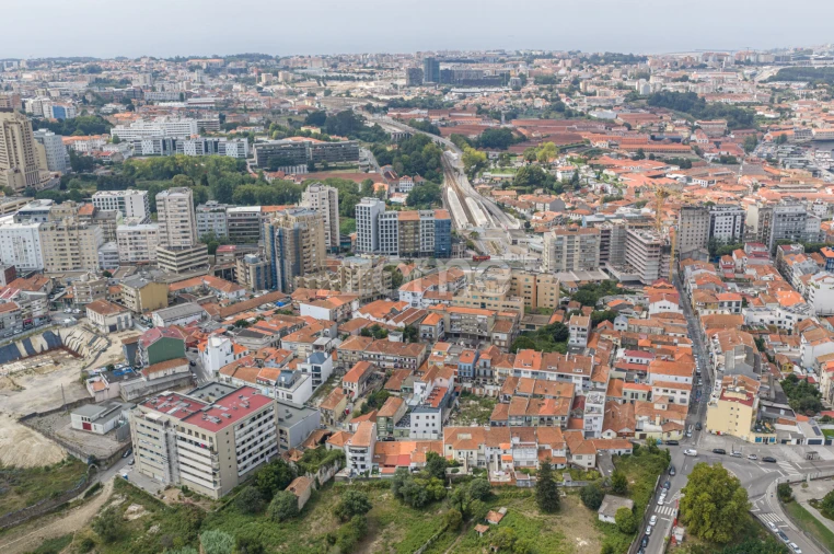 Apartamento T2 para Venda em Mafamude e Vilar do Paraíso Foto 28