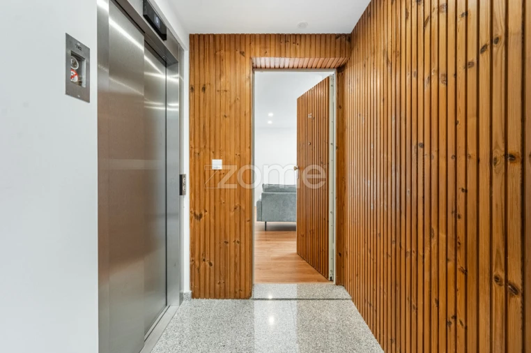 Apartamento T2 para Venda em Mafamude e Vilar do Paraíso Foto 4
