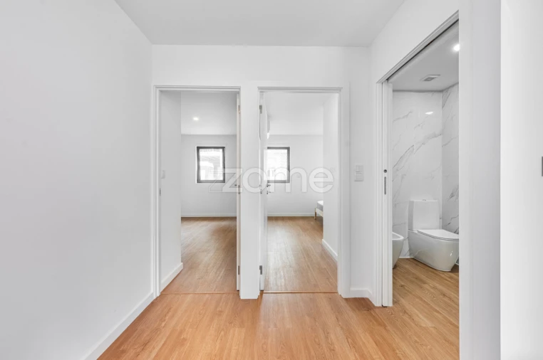 Apartamento T2 para Venda em Mafamude e Vilar do Paraíso Foto 13