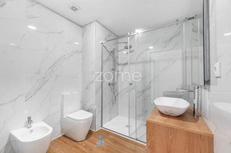 Apartamento T2 para Venda em Mafamude e Vilar do Paraíso Foto 14