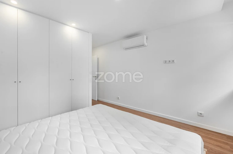 Apartamento T2 para Venda em Mafamude e Vilar do Paraíso Foto 17