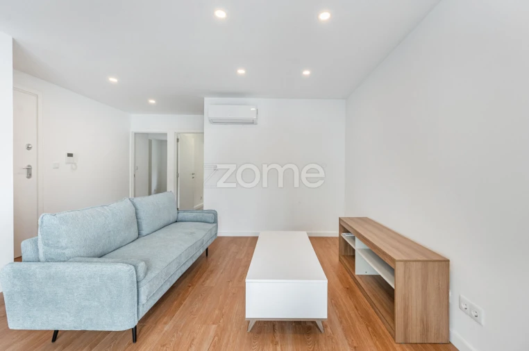 Apartamento T2 para Venda em Mafamude e Vilar do Paraíso Foto 8