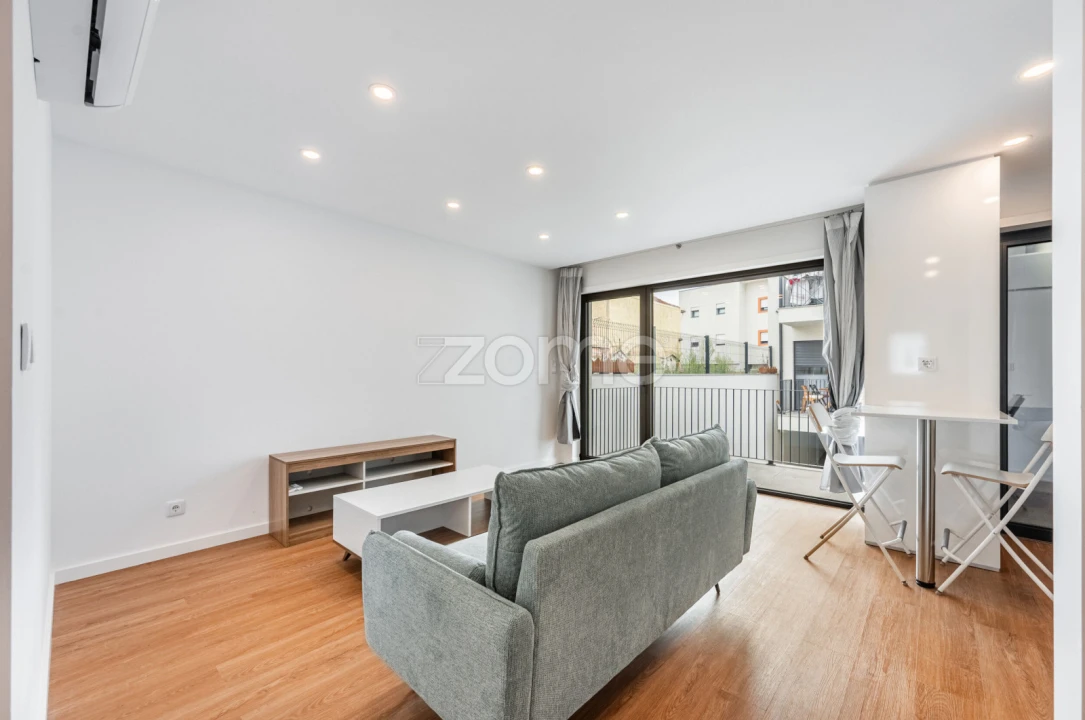 Apartamento T2 para Venda em Mafamude e Vilar do Paraíso Foto 5