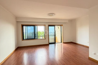 Apartamento T3 para Arrendamento em Canidelo