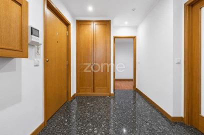 Apartamento T3 para Arrendamento em Canidelo