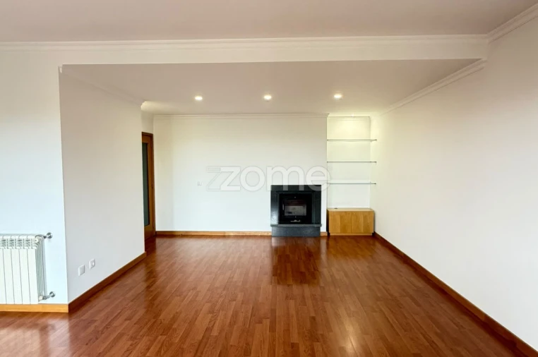 Apartamento T3 para Arrendamento em Canidelo Foto 8