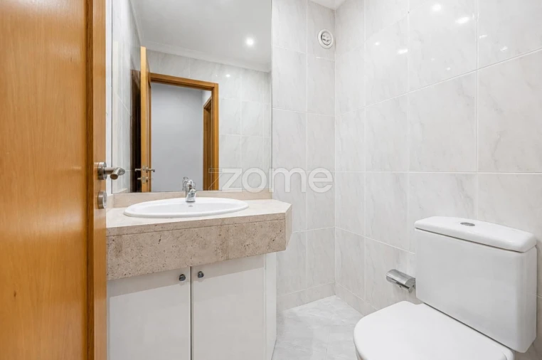 Apartamento T3 para Arrendamento em Canidelo Foto 3