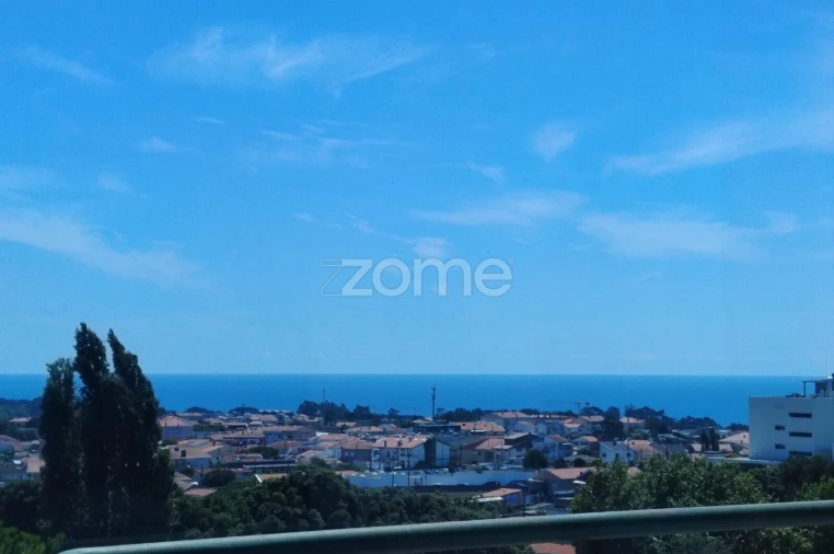 Apartamento T3 para Arrendamento em Canidelo Foto 12