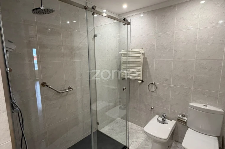Apartamento T3 para Arrendamento em Canidelo Foto 29