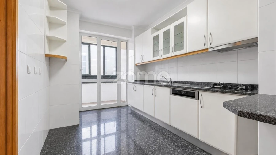 Apartamento T3 para Arrendamento em Canidelo