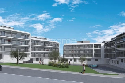 Apartamento T3 para Venda em Santo António dos Cavaleiros e Frielas