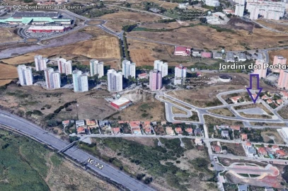 Apartamento T2 para Venda em Santo António dos Cavaleiros e Frielas