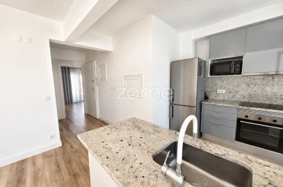 Apartamento T2 para Arrendamento em Mina de Água