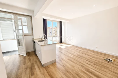 Apartamento T2 para Arrendamento em Mina de Água