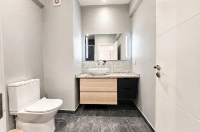 Apartamento T2 para Arrendamento em Mina de Água