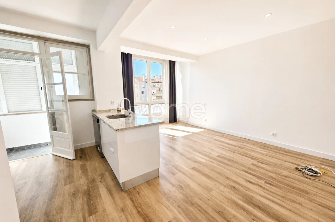 Apartamento T2 para Arrendamento em Mina de Água Foto 2