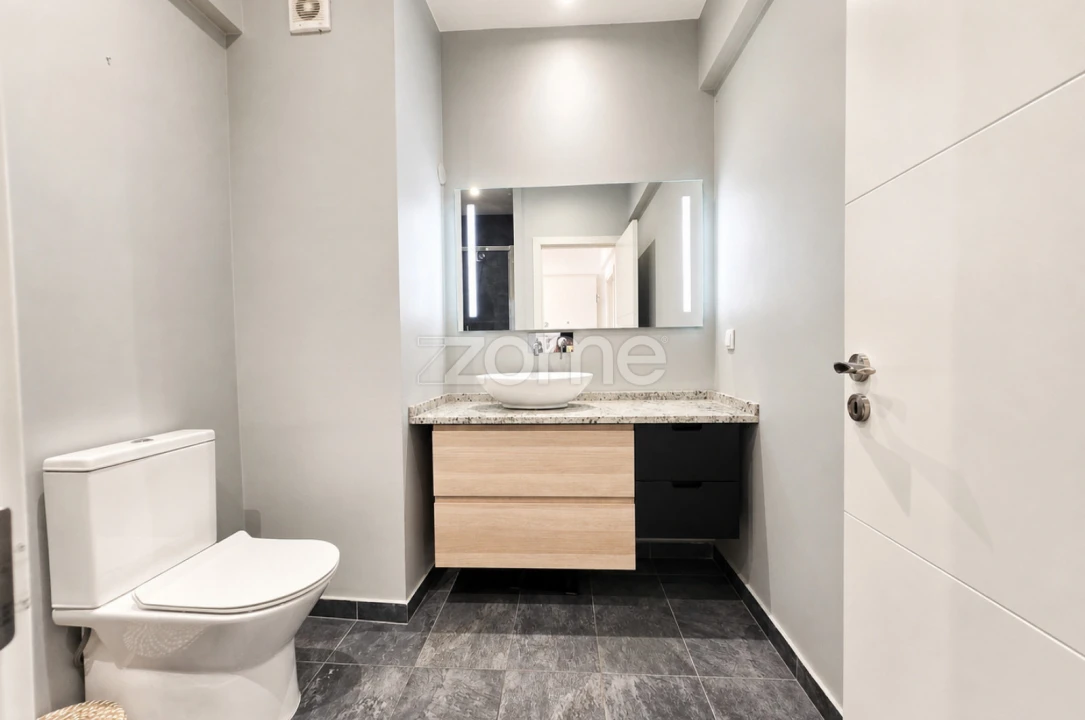 Apartamento T2 para Arrendamento em Mina de Água Foto 12