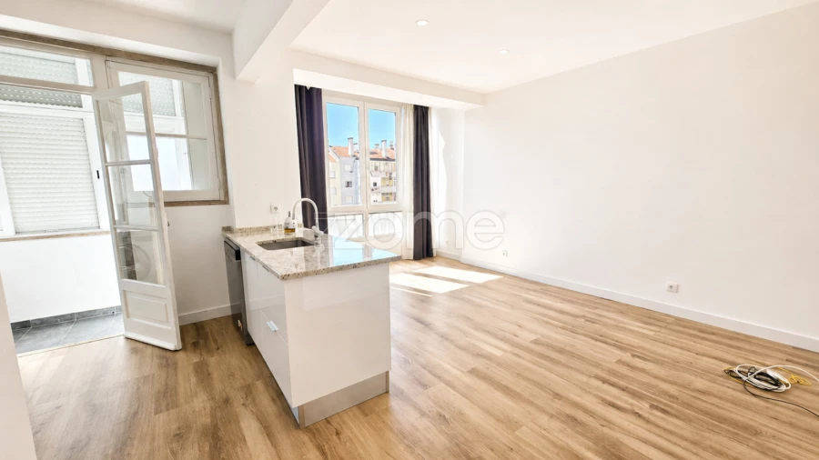 Apartamento T2 para Arrendamento em Mina de Água