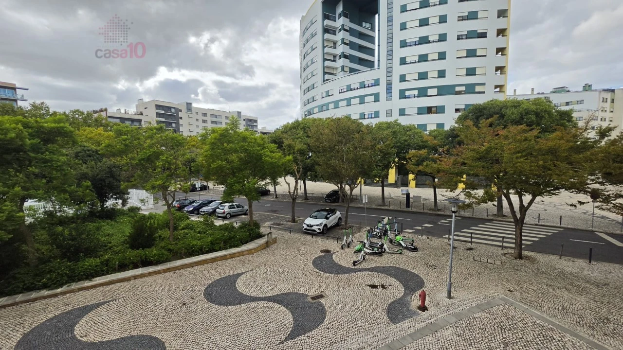 Apartamento T3 para Venda em Parque das Nações Foto 1