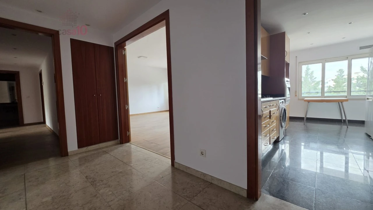Apartamento T3 para Venda em Parque das Nações Foto 7