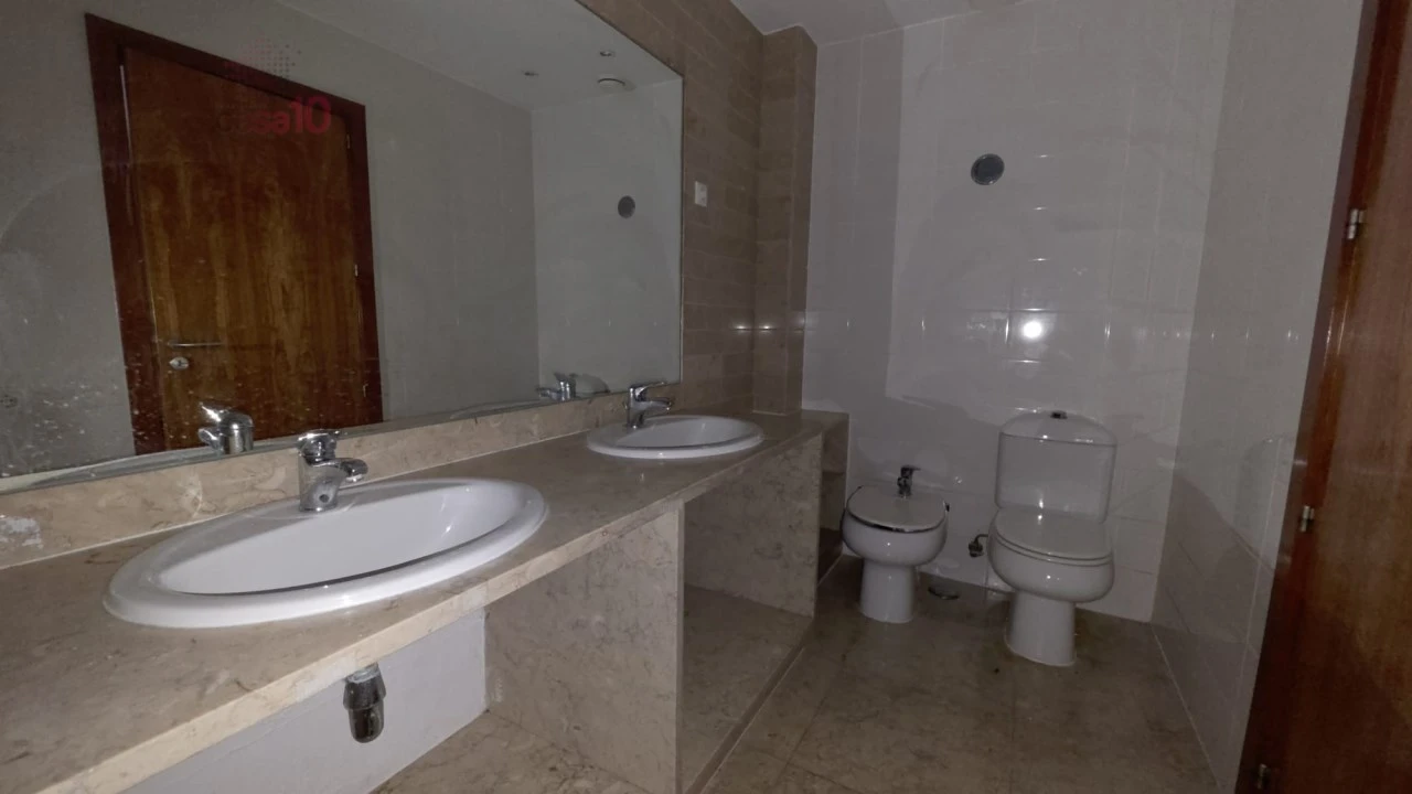 Apartamento T3 para Venda em Parque das Nações Foto 16