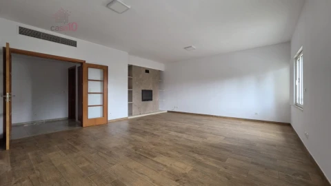 Apartamento T3 para Venda em Parque das Nações